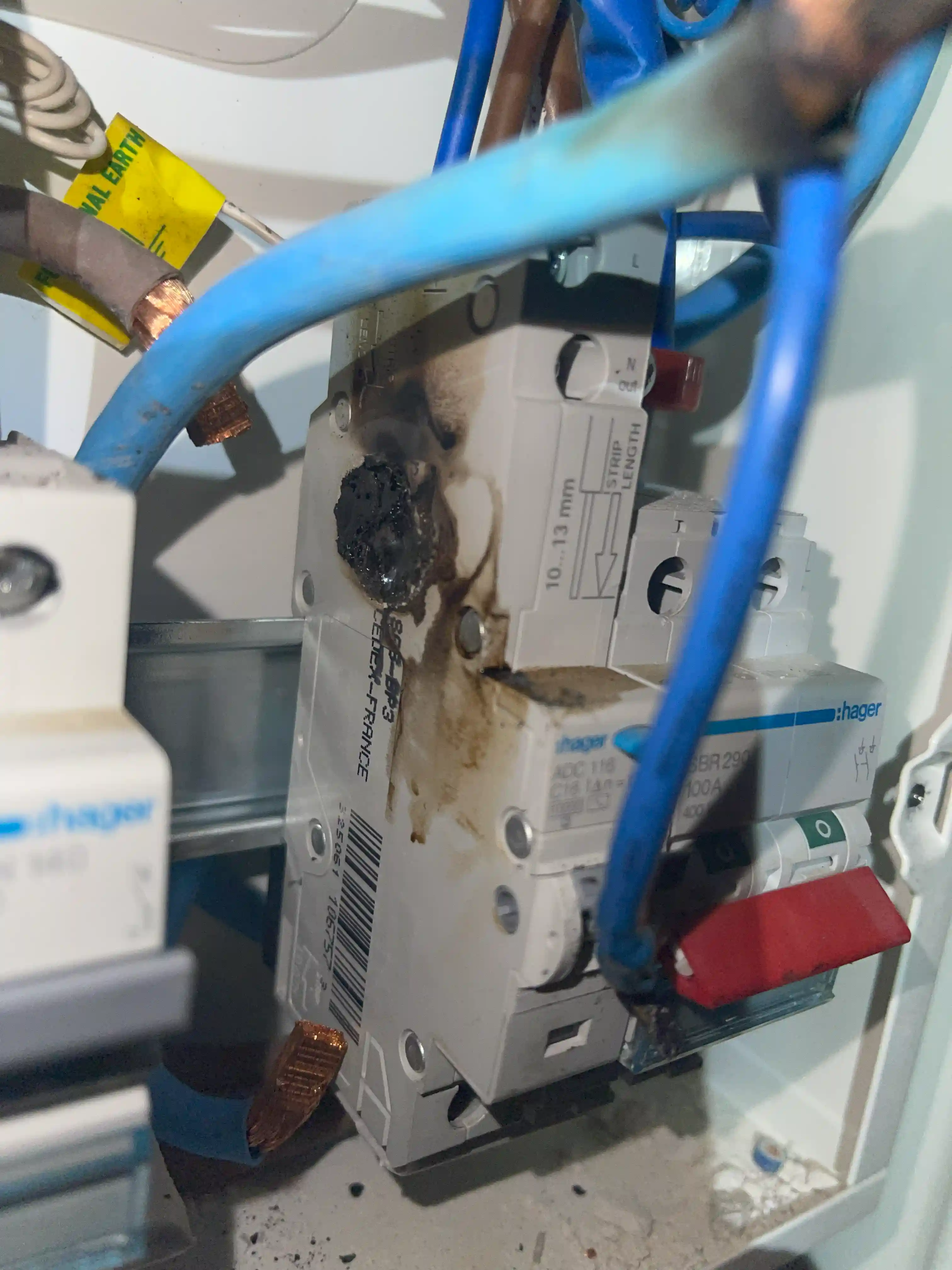 24 Hours Emergency Electrician near Maida Hill